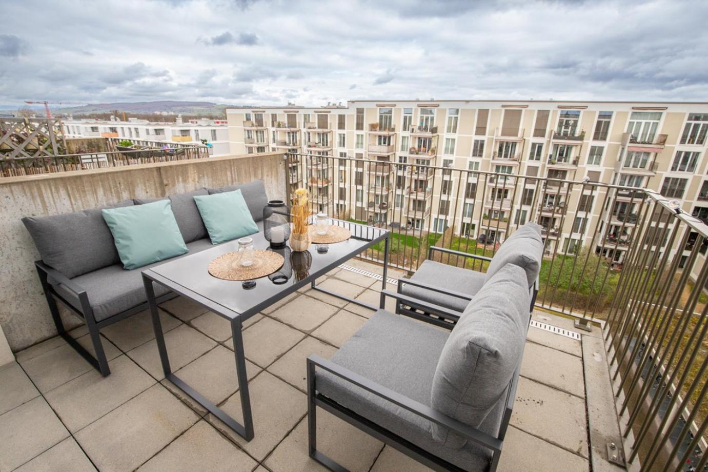 Special Einstein I Apartment Basel, Messe Kleinbasel 10-Star Екстериор снимка